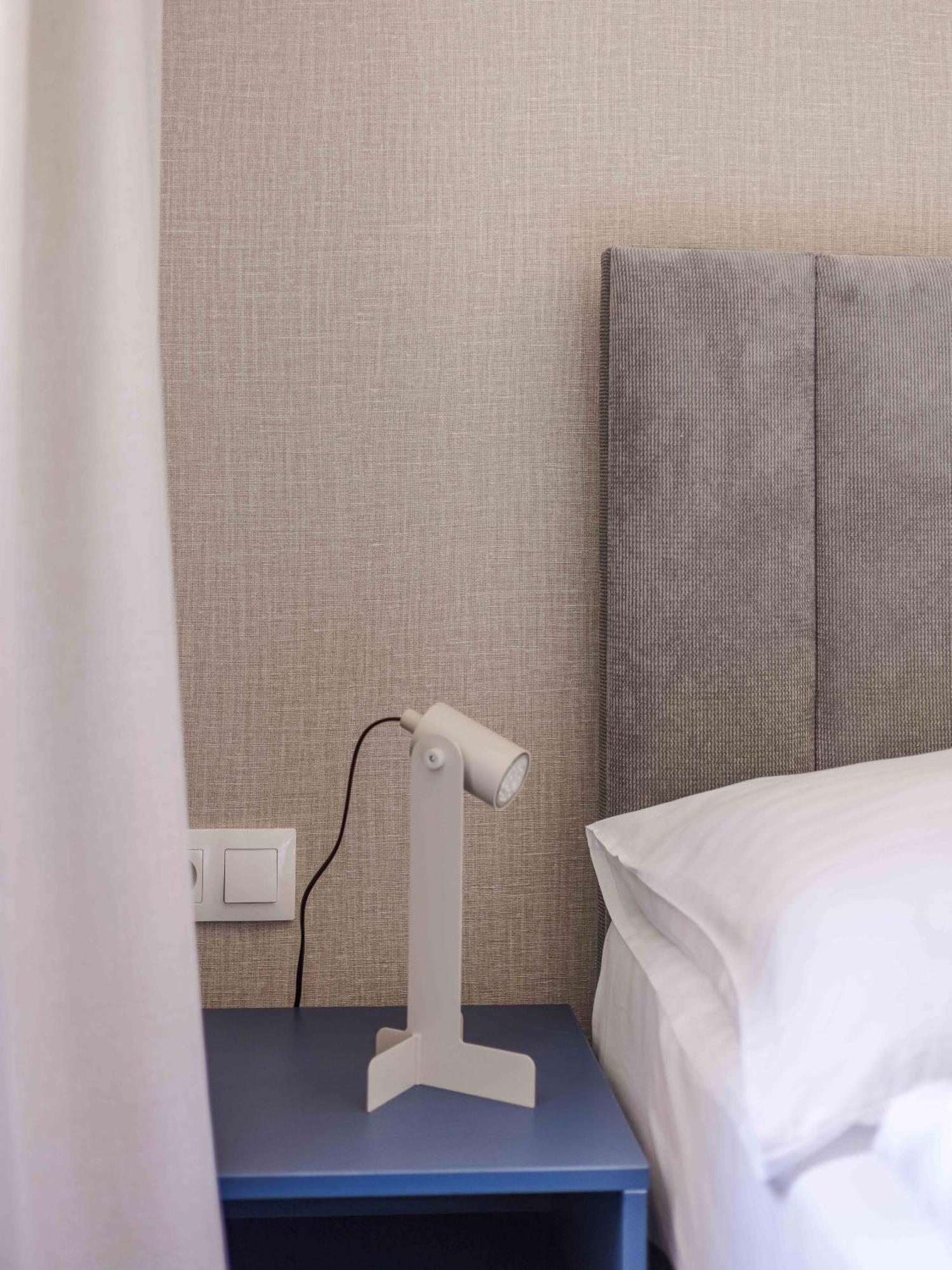 Hotel Taxis Bratislava - New Rooms Buitenkant foto